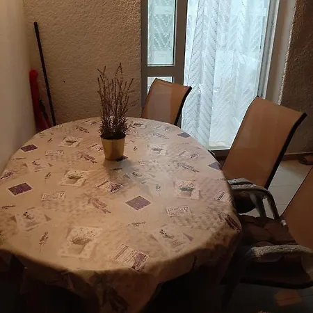 Apartman-kuzminski-kraje14 Apartmán *