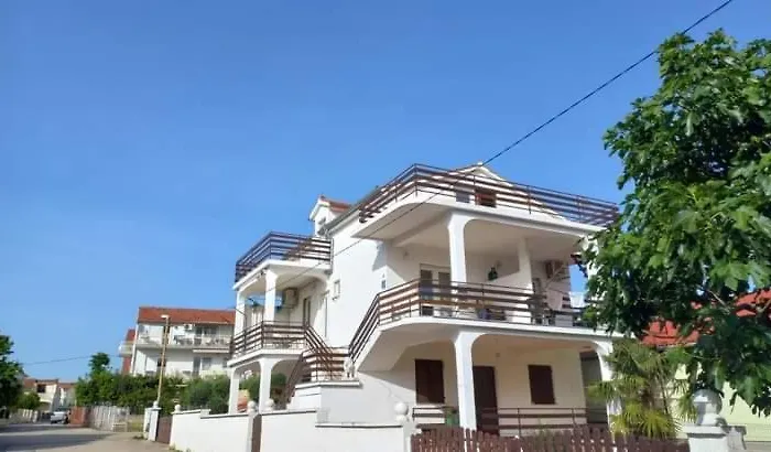 Apartmán Apartman-kuzminski-kraje14 *